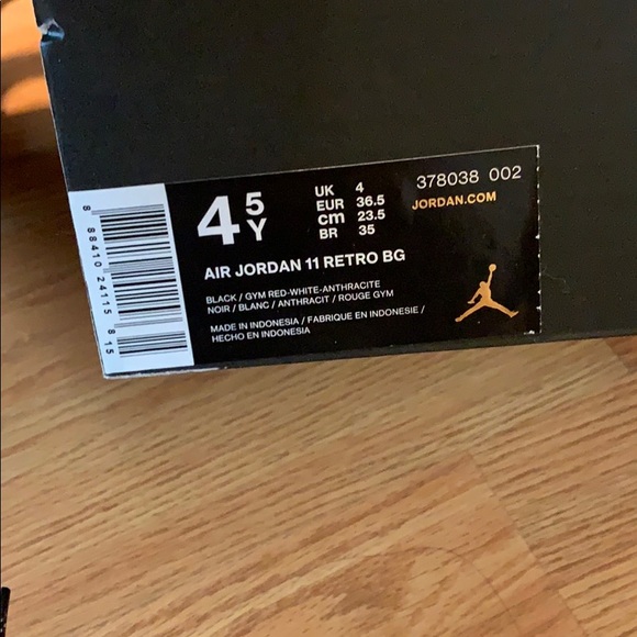 Jordan 11 - Picture 2 of 5